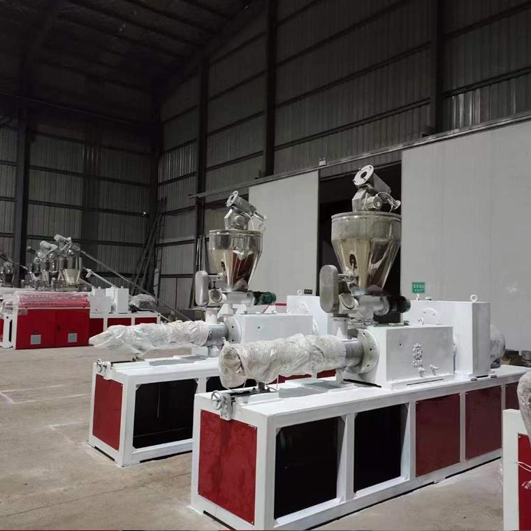 如何區(qū)分PE管材設備的出產規(guī)范