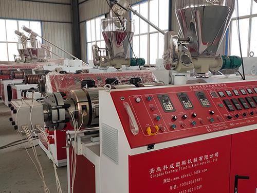 陰陽角線條生產設備：定制化時代的柔性智能創(chuàng)想平臺